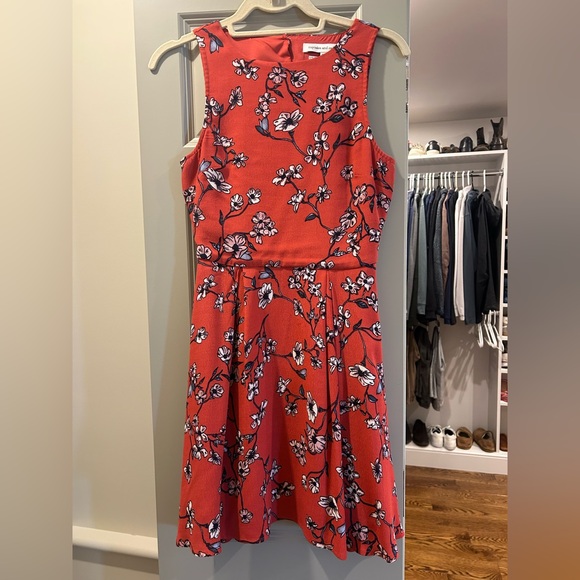 Cupcakes & Cashmere Red Floral Dress - Picture 1 of 3
